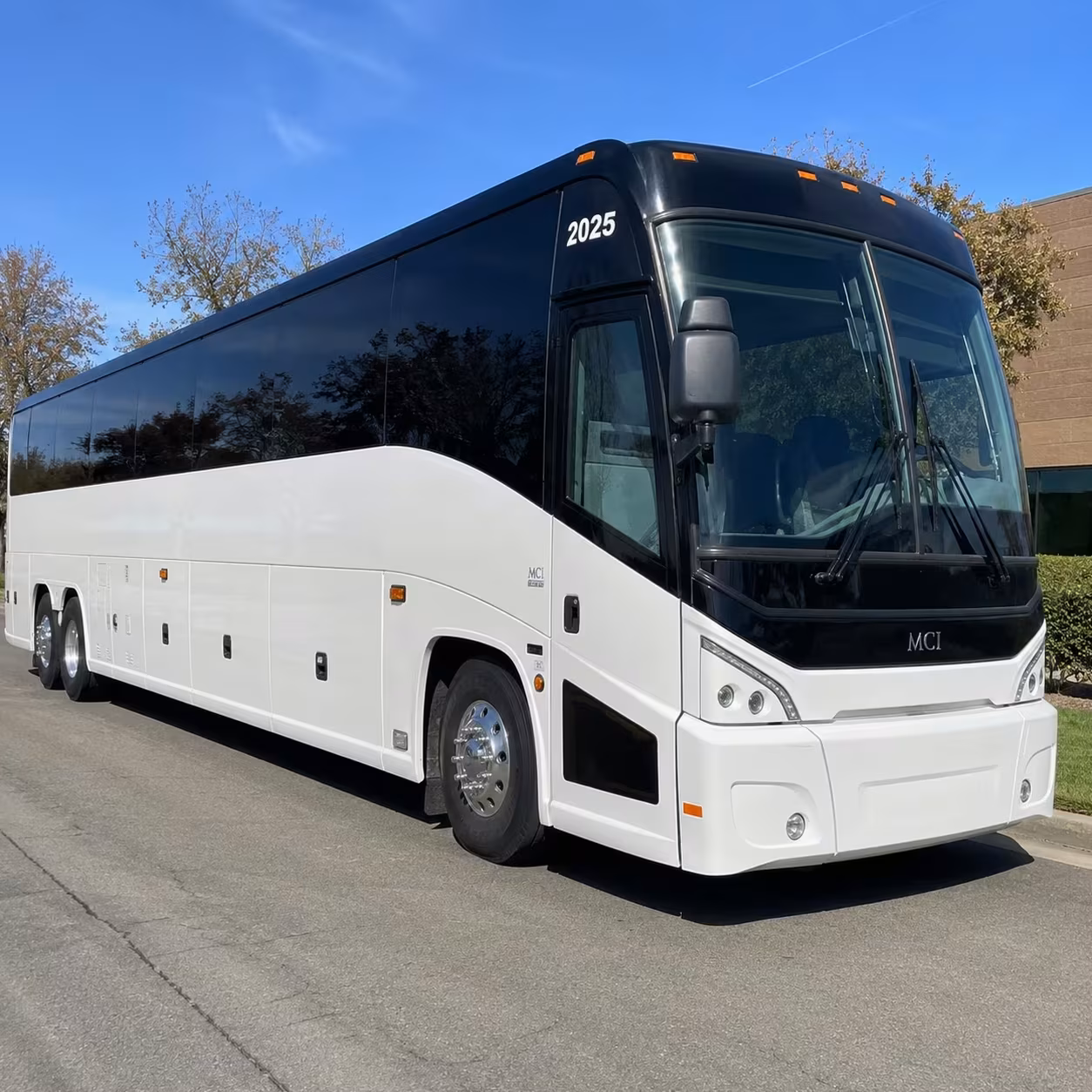 lakeland airport shuttles and long distance church charter buses
