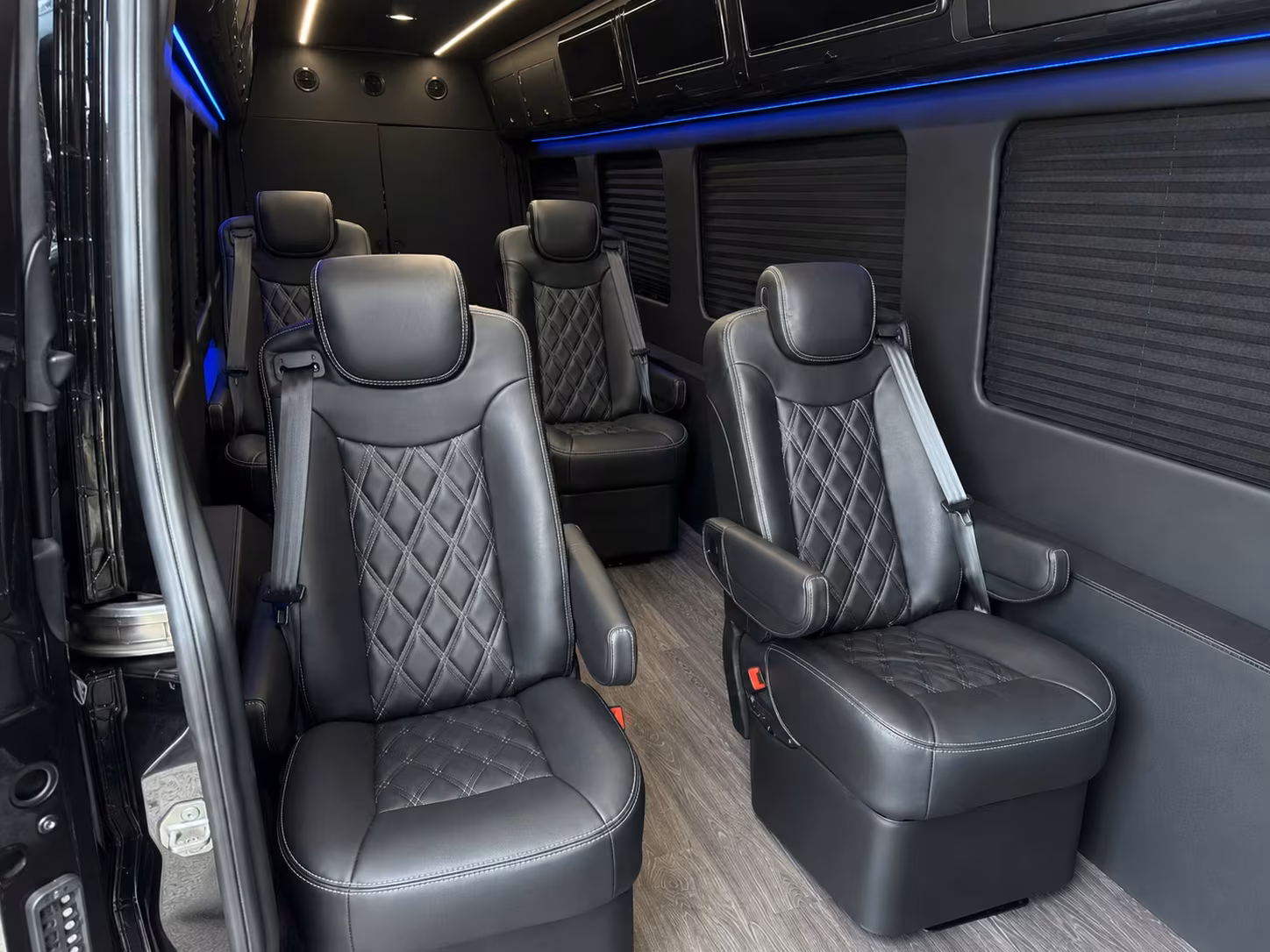 lakeland airport transfer shuttle bus services